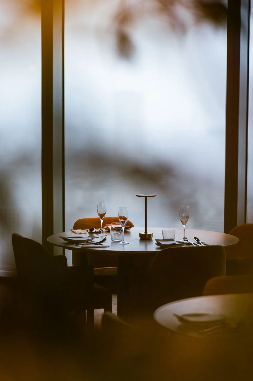 Elegant gedeckter Tisch im Signature Restaurant